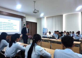 សិក្ខាសាលាស្តីពី ភាពធន់ផ្លូវចិត្តគ្រូបង្រៀន៖ ការលើកកម្ពស់តុល្យភាពផ្លូវចិត្ត និងការអភិវឌ្ឍខ្លួន