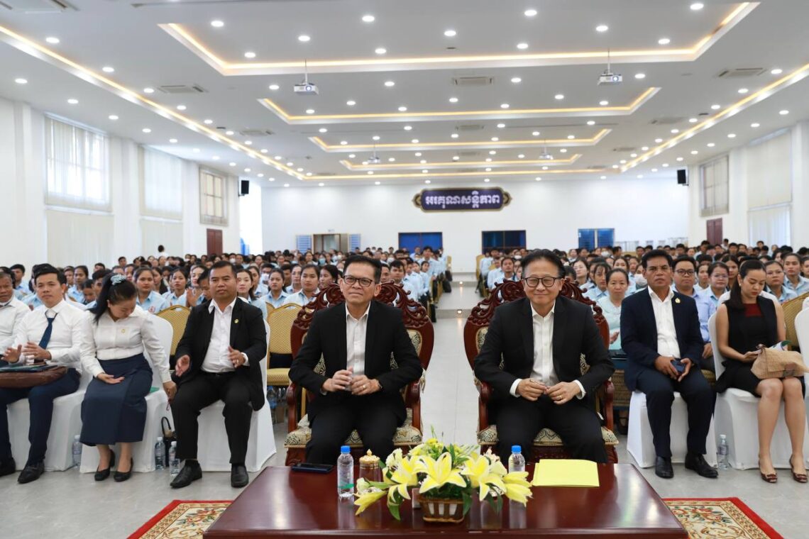 វិទ្យាស្ថានជាតិអប់រំ មានបើកបាឋកថា ស្តីពី “ការចូលរួមរបស់យុវជន ដើម្បីឆ្ពោះទៅសម្រេចចក្ខុវិស័យកម្ពុជា ឆ្នាំ២០៥០” ដោយ ឯកឧត្តម ប៉ែន បូណា រដ្ឋមន្ត្រីប្រតិភូអមនាយករដ្ឋមន្ត្រី និងជាប្រធានអង្គភាព អ្នកនាំពាក្យរាជរដ្ឋាភិបាល និងឯកឧត្តម តាន់ ហ្សង់ហ្វ្រង់ស័រ រដ្ឋមន្ត្រីប្រតិភូអម នាយករដ្ឋមន្ត្រី ទទួលបន្ទុកកិច្ចការបរទេស និងសហប្រតិបត្តិការអន្តរជាតិ