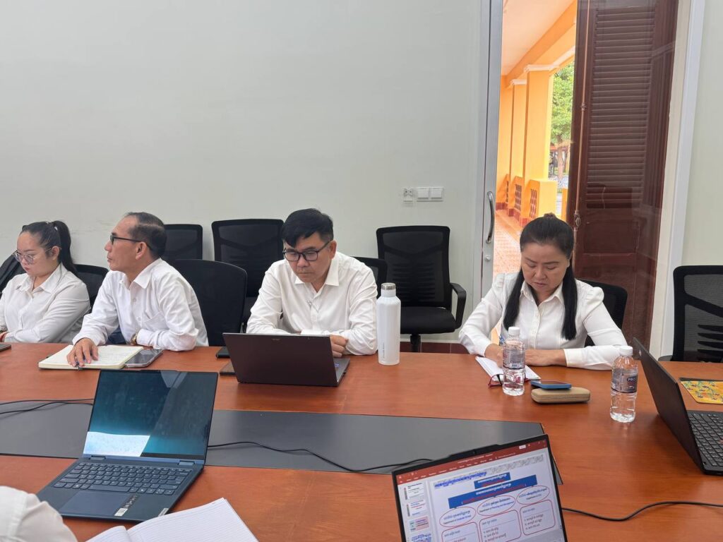 Lezbiyen ona va qizi pornosini HD formatda tomosha qiling