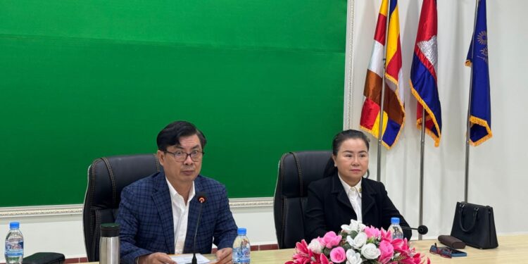 លោកស្រី ប៊ុន សុផានី នាយិការងវិទ្យាស្ថានជាតិអប់រំ បានរៀបចំទទួលគណៈកម្មកាវាយតម្លៃគ្រូឧទ្ទេសល្អ ដែលដឹកនាំដោយ លោក ង៉ោ ប៉េងឡុង អគ្គនាយករងនៃអគ្គនាយកដ្ឋានបណ្ដុះបណ្ដាល និងវិក្រឹតការ