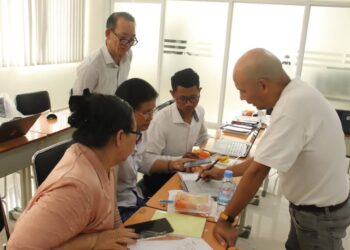 មហាវិទ្យាល័យគរុកោសល្យនៃវិទ្យាស្ថានជាតិអប់រំបានធ្វើបទបង្ហាញចែករំលែកចំណេះដឹង និងបទពិសោធន៍អំពីការបង្រៀនមេរៀនគណិតវិទ្យាពីសំណាក់សាស្ត្រចារ្យ Pan Ravin មកពីសាកលវិទ្យាល័យ California State University, Sacramento, USA