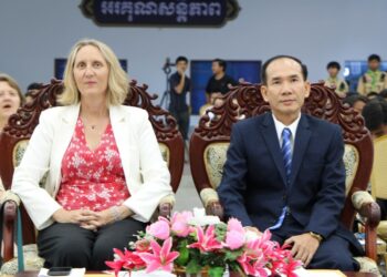 វិទ្យាស្ថានជាតិអប់រំ (វជអ) បានសហការជាមួយក្រសួងអប់រំ យុវជន និងកីឡា ស្ថានទូតបារាំង និងដៃគូ OIF, AUF, APFC បានរៀបចំអបអរសាទរទិវាអន្ដរជាតិហ្វ្រង់កូហ្វូនីក្រោមប្រធានបទ “ជំនាន់នៃសន្ដិភាព? ការរួមចំណែករបស់យុវជនដើម្បីពិភពលោកប្រកបដោយសុខសន្តិភាព”