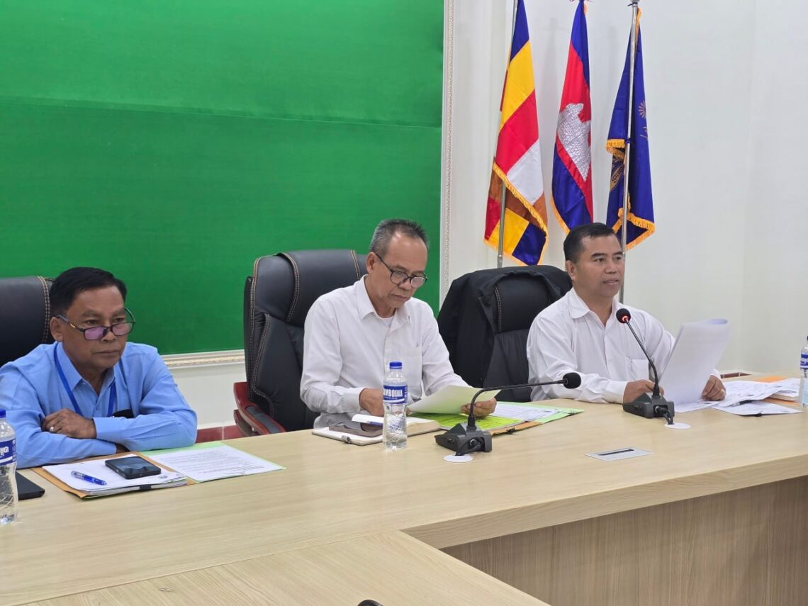 ពេលវេលាម៉ោង១៤ៈ០០នាទី នៅវិទ្យាស្ថានជាតិអប់រំ មានបើកកិច្ចប្រជុំណែនាំស្តីពី “ការប្រឡងបញ្ចប់វគ្គបណ្តុះបណ្តាលគ្រូបង្រៀន សម្រាប់បង្រៀននៅអនុវិទ្យាល័យ ជំនាន់ទី២៣” ក្រោមអធិបតីភាព ឯកឧត្តម ពឹង គិមឆេន អនុរដ្ឋលេខាធិការក្រសួងអប់រំ យុវជន និងកីឡា